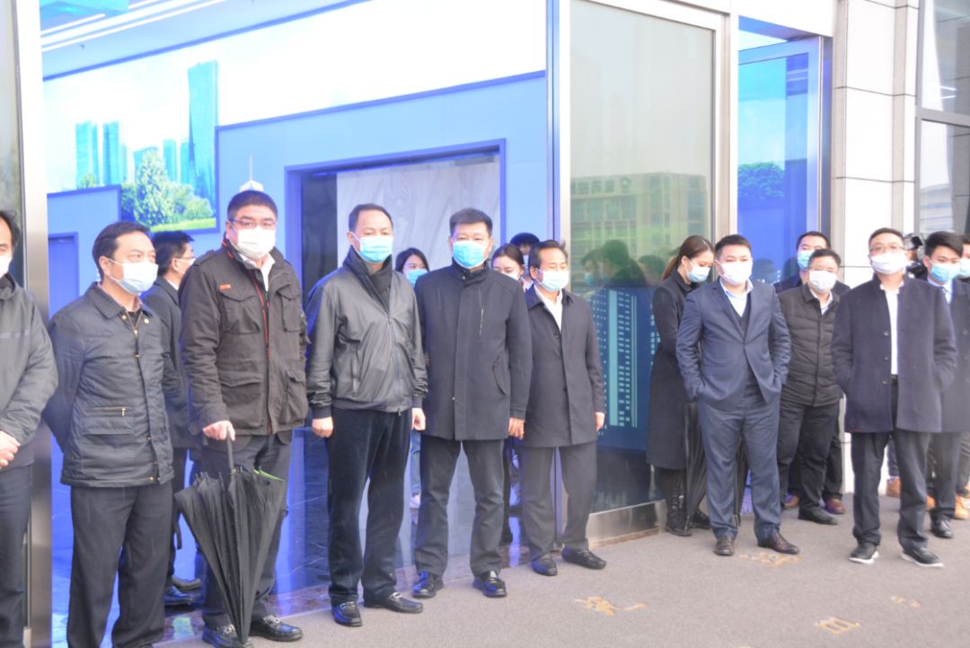 长沙市委副书记、代市长郑建新一行调研熊猫体育环境长沙中联产业园